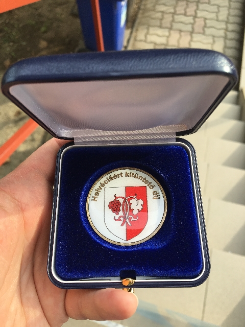 Helvecia éremdoboz